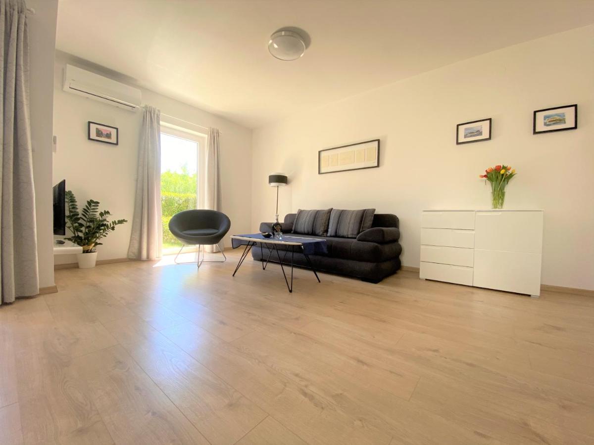 Apartment Punta Premantura E With Garden Dış mekan fotoğraf