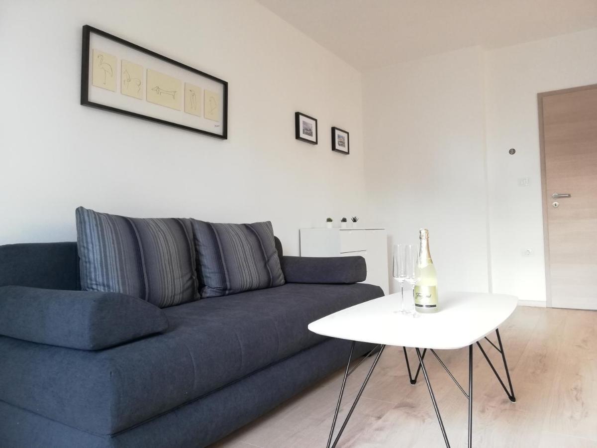 Apartment Punta Premantura E With Garden Dış mekan fotoğraf