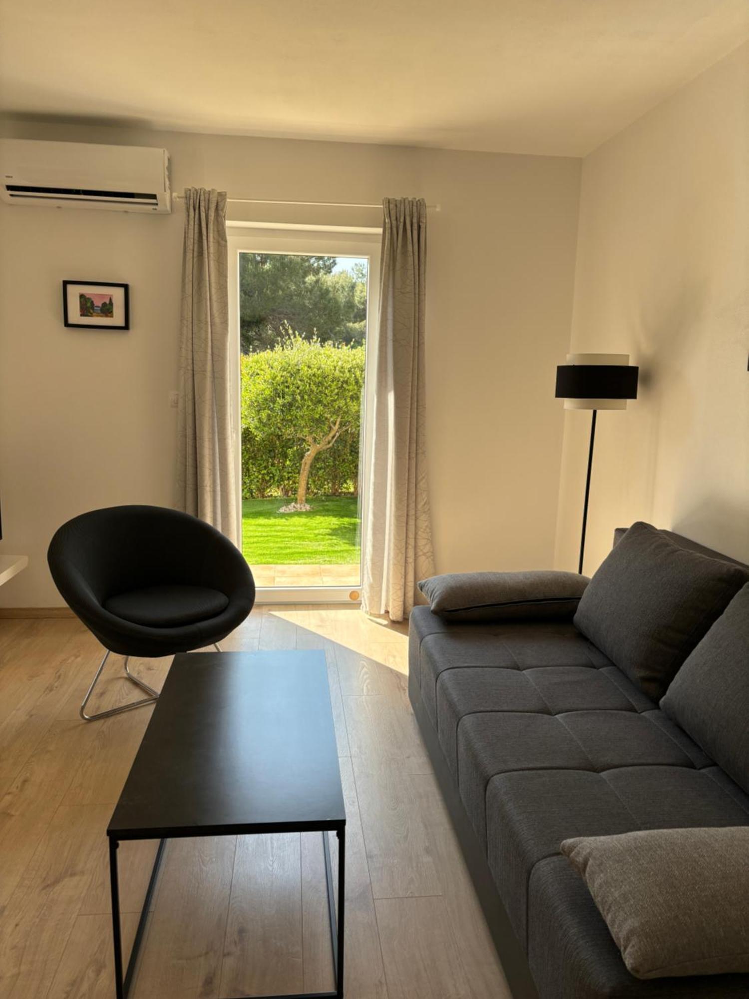 Apartment Punta Premantura E With Garden Dış mekan fotoğraf